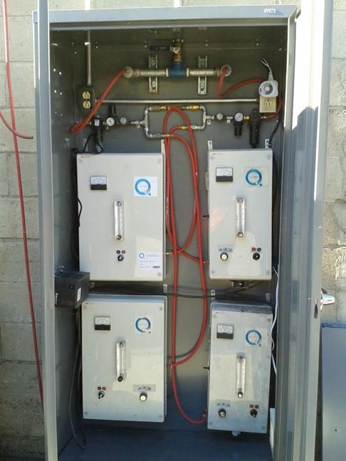 Gabinete con generadores de ozono instalado por WTP